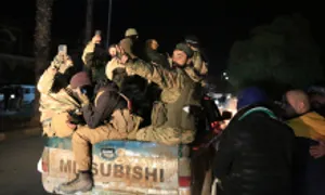HTS nói các nhóm vũ trang Syria đồng ý giải tán
