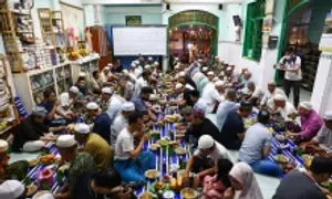Bữa xả chay tháng Ramadan của người Hồi giáo ở TP HCM Bữa xả chay tháng Ramadan của người Hồi giáo ở TP HCM
