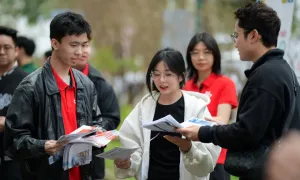 Phụ huynh, học sinh lo âu trước thay đổi xét tuyển đại học Phụ huynh, học sinh lo âu trước thay đổi xét tuyển đại học