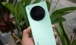 Smartphone hỗ trợ NFC giá hơn hai triệu đồng Smartphone hỗ trợ NFC giá hơn hai triệu đồng