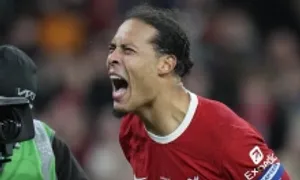 Van Dijk tham vọng thành đội trưởng vĩ đại bậc nhất Liverpool Van Dijk tham vọng thành đội trưởng vĩ đại bậc nhất Liverpool