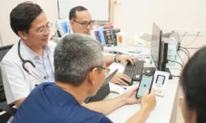 Đi viện hết cảnh 'xếp hàng, chờ kết quả' nhờ chuyển đổi số Đi viện hết cảnh 'xếp hàng, chờ kết quả' nhờ chuyển đổi số