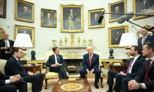 Phòng Bầu dục vàng lấp lánh dưới thời ông Trump Phòng Bầu dục vàng lấp lánh dưới thời ông Trump