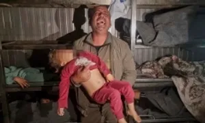 Nỗi kinh hoàng của người Gaza dưới mưa bom Israel Nỗi kinh hoàng của người Gaza dưới mưa bom Israel