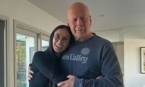 Demi Moore mừng sinh nhật chồng cũ Demi Moore mừng sinh nhật chồng cũ