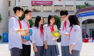 Trường THCS Ngoại ngữ lần đầu tuyển thẳng, thi trên máy tính Trường THCS Ngoại ngữ lần đầu tuyển thẳng, thi trên máy tính
