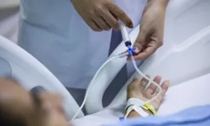 Dân số Việt già nhanh với gánh nặng bệnh tật kép Dân số Việt già nhanh với gánh nặng bệnh tật kép