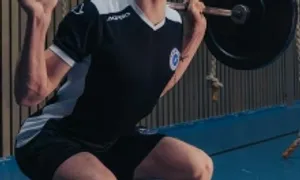 Người đàn ông suy thận sau 2.000 lần squat Người đàn ông suy thận sau 2.000 lần squat