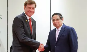 Thủ tướng đề nghị Embraer hợp tác phát triển công nghiệp hàng không Thủ tướng đề nghị Embraer hợp tác phát triển công nghiệp hàng không
