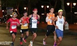 VnExpress Marathon Volvo All-Star - thước đo bản lĩnh runner VnExpress Marathon Volvo All-Star - thước đo bản lĩnh runner