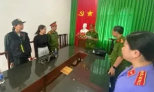 Cán bộ đăng ký đất đai 'nhận tiền' để làm thủ tục nhanh Cán bộ đăng ký đất đai 'nhận tiền' để làm thủ tục nhanh