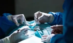 Chậm đến viện, hai thiếu niên mất tinh hoàn do hoại tử Chậm đến viện, hai thiếu niên mất tinh hoàn do hoại tử