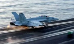 Mỹ 'đốt gần một tỷ USD' trong 3 tuần không kích Houthi Mỹ 'đốt gần một tỷ USD' trong 3 tuần không kích Houthi