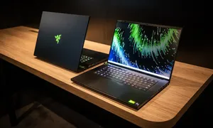 Công ty Mỹ ngừng bán laptop vì đòn thuế của ông Trump Công ty Mỹ ngừng bán laptop vì đòn thuế của ông Trump