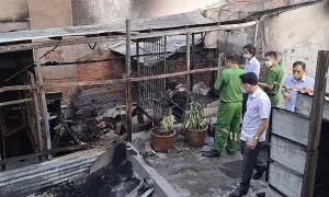 Cháy nhà giữa khuya, 4 người trong gia đình tử vong Cháy nhà giữa khuya, 4 người trong gia đình tử vong