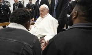 Giáo hoàng thăm nhà tù Rome sau thời gian điều trị Giáo hoàng thăm nhà tù Rome sau thời gian điều trị