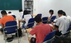 'Vợ anh dạy trên trường kiểu gì mà còn dạy thêm tại nhà' 'Vợ anh dạy trên trường kiểu gì mà còn dạy thêm tại nhà'