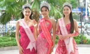 Hoa hậu, á hậu Việt Nam tôn sắc với đầm xuyên thấu Hoa hậu, á hậu Việt Nam tôn sắc với đầm xuyên thấu