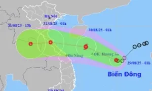 Hôm nay áp thấp nhiệt đới có khả năng mạnh lên thành bão