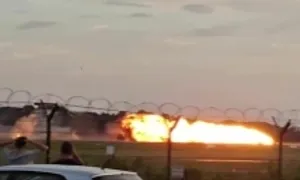 Tiêm kích F-16 Ba Lan lao xuống đất, nổ tung