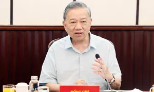 Tổng Bí thư: Khi nào xây dựng được bộ sách giáo khoa thống nhất?