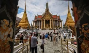 Trung Quốc cảnh báo du lịch giá rẻ, ép khách mua hàng ở Thái Lan Trung Quốc cảnh báo du lịch giá rẻ, ép khách mua hàng ở Thái Lan