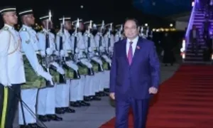 Thủ tướng tới Malaysia dự Hội nghị cấp cao ASEAN