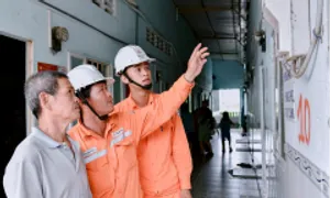 Điện lực miền Nam cảnh báo mất an toàn điện do triều cường